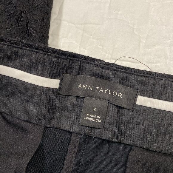 Ann Taylor Floral Lace Black Pants size 6 - Picture 2 of 11